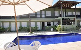Flat 105 a 120 metros da Praia de Geribá
